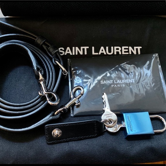 Saint Laurent Sac De Jour Nano in Grain Leather - Picture 6 of 8